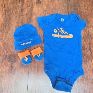 Converse baby 0-6 month body suit with matching hat and socks